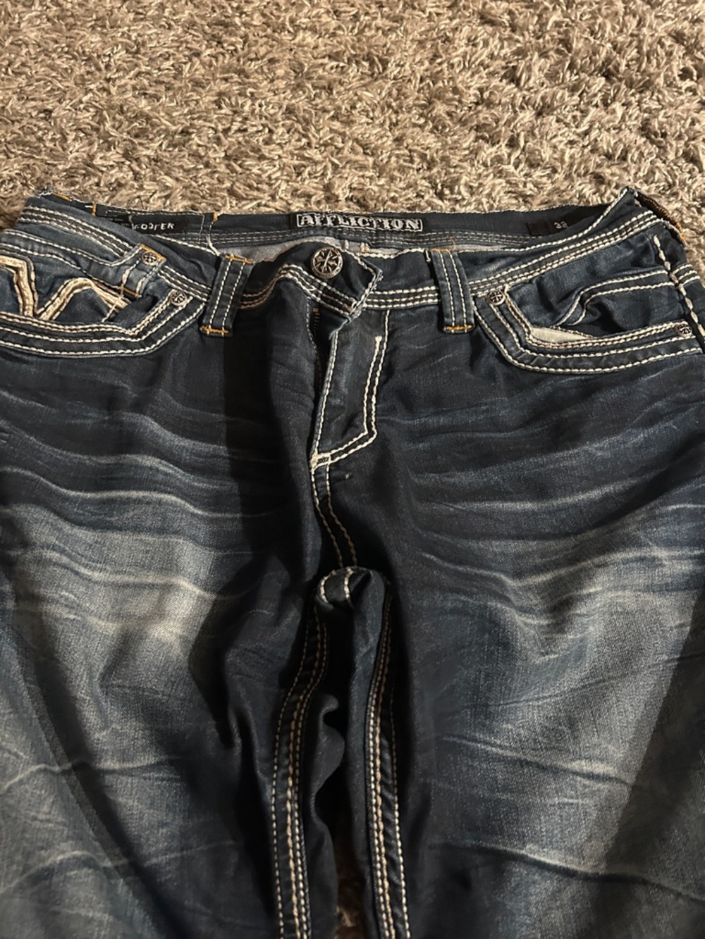 Affliction Men’s Dark Blue Bootcut Jeans with White Contrast Stitching - Picture 4 of 5